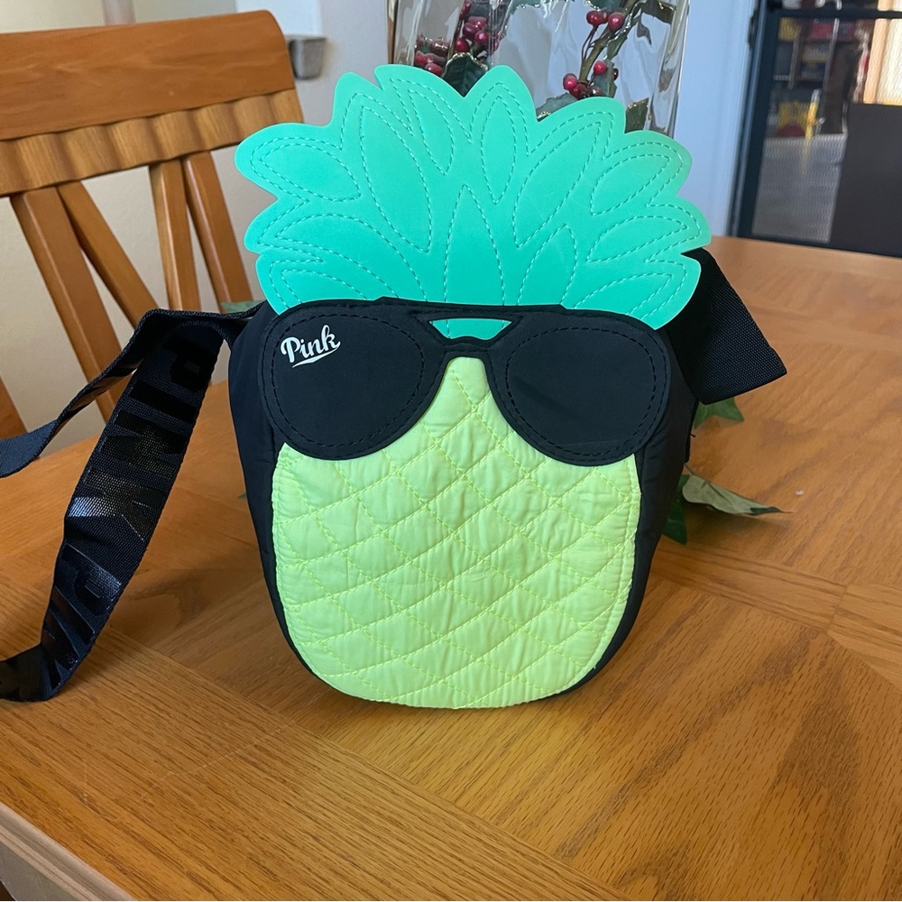 VS Pink Insulated Pineapple Cooler Bag